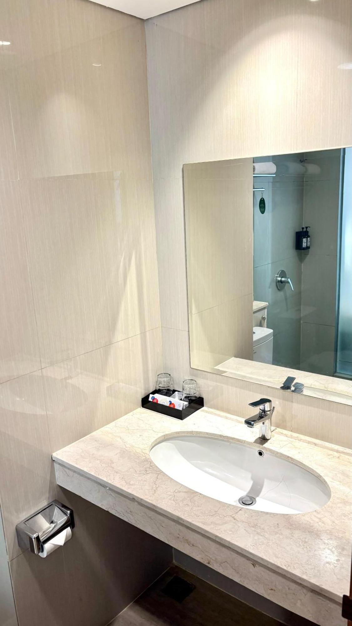 Cordela Senen Jakarta Exterior photo