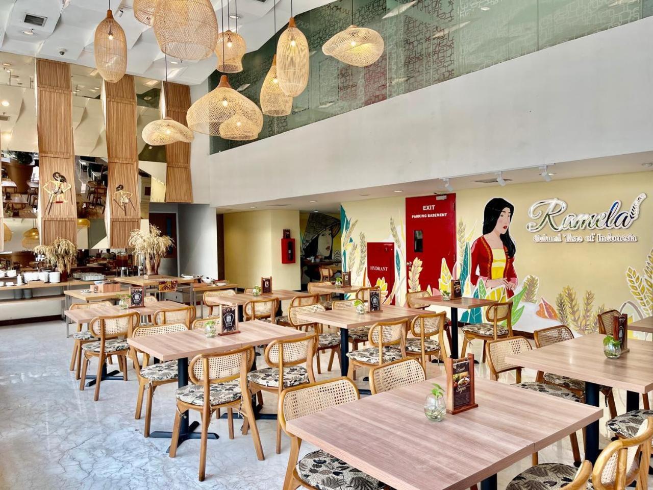 Cordela Senen Jakarta Exterior photo